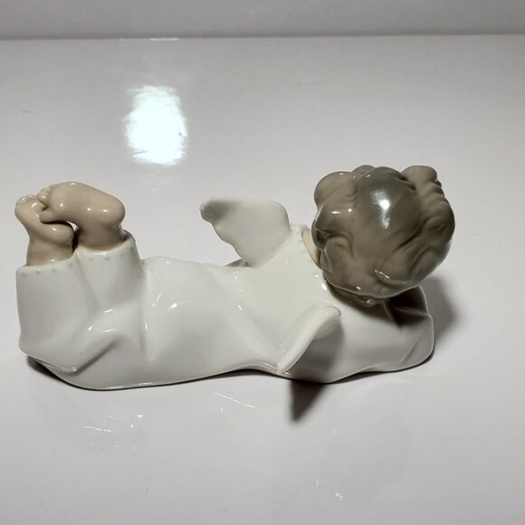 Lladró Angel Child Figurine – Small 5.5” - Picture 12 of 13